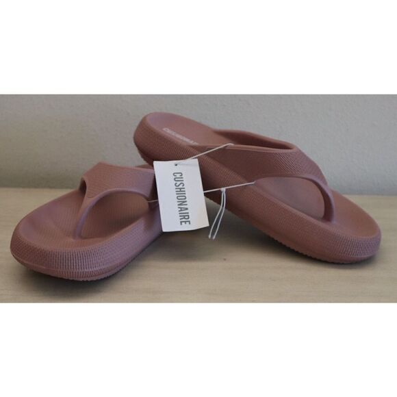 CUSHIONAIRE Women's Sz 11 Blush/Pink Fling Recovery Cloud Pool Slides Sandals - Picture 1 of 3